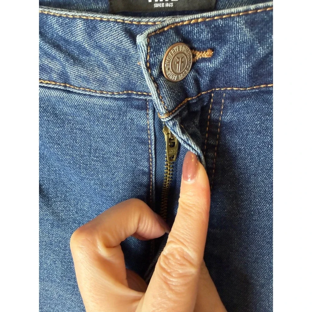 Frye High Rise Amari Jeans Women 31 Blue Tapered Leg Stretch Denim Designer